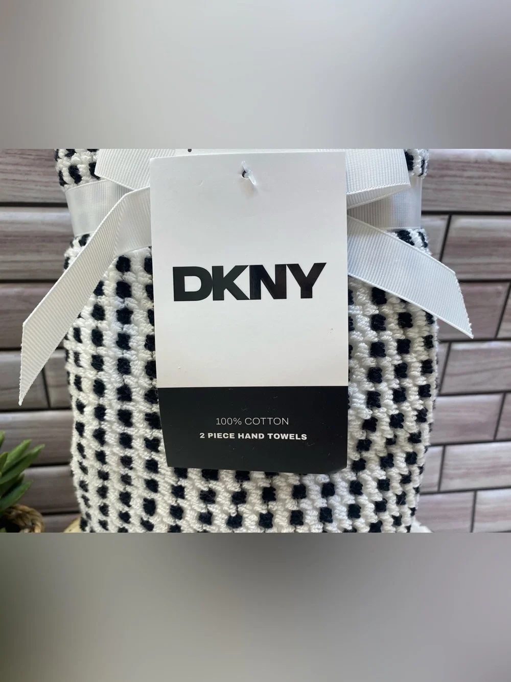 DKNY ❤️Cotton (1) Bath & (2)Hand Towel Set Black White Pattern NWT